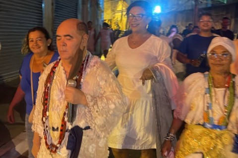 FAZENDO BONITO: Sob o comando de Astro de Ogum, Procissão do Orixás arrasta multidão no centro histórico de São Luís